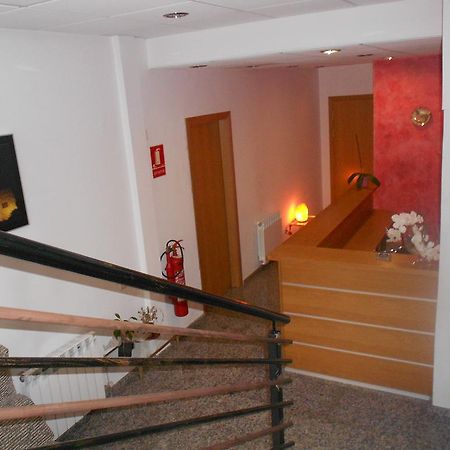 Hostal Ca La Irene Sant Vicens De Castellet Екстериор снимка