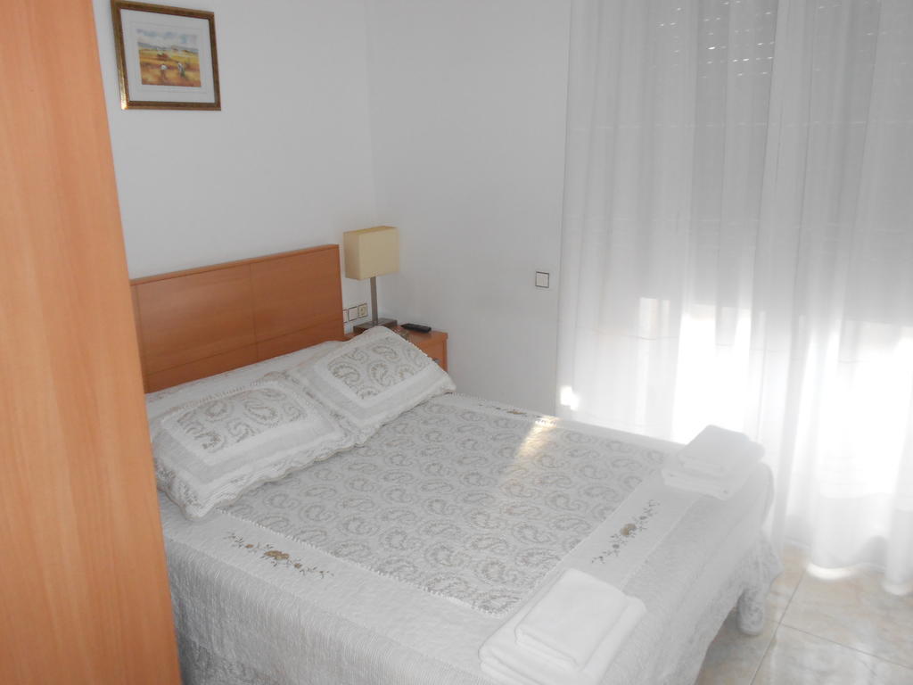 Hostal Ca La Irene Sant Vicens De Castellet Стая снимка