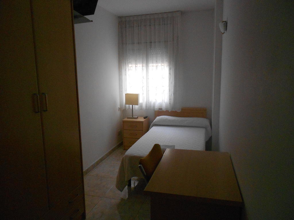 Hostal Ca La Irene Sant Vicens De Castellet Стая снимка