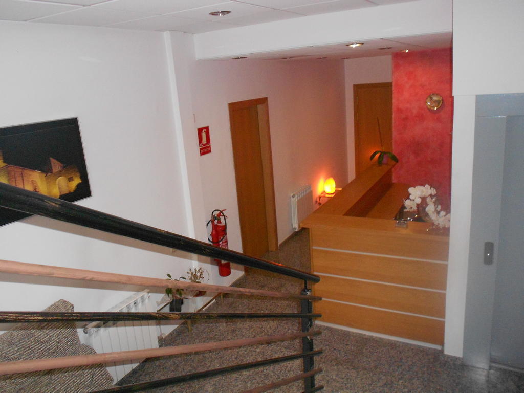 Hostal Ca La Irene Sant Vicens De Castellet Екстериор снимка