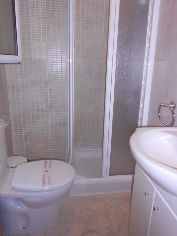 Hostal Ca La Irene Sant Vicens De Castellet Стая снимка